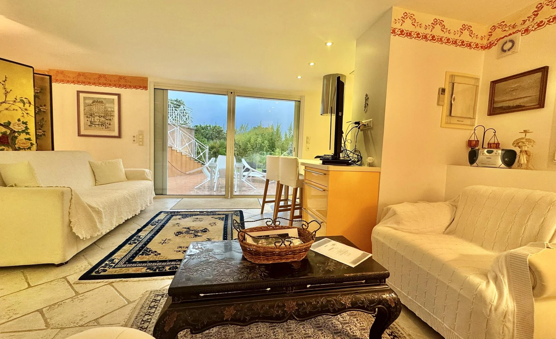 Magnificent Detached Villa Offering Approximately 300 m² of Living Space in Grimaud - Property photo 4