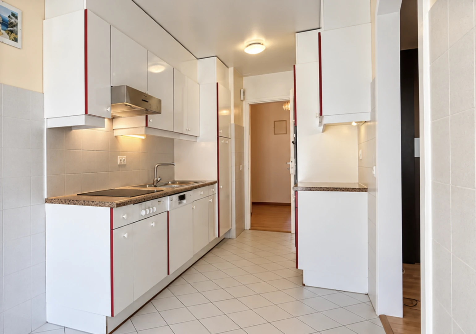 Spacious 124m2 apartment for sale near Les Nations. - Property photo 3