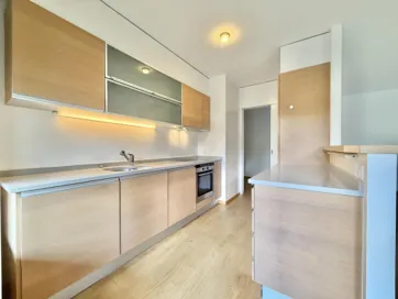 Très bel appartement de 105 m2 habitables situé à Cologny.
