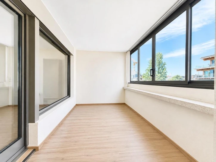 Spacious 124m2 apartment for sale near Les Nations.
